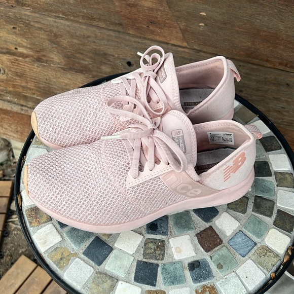 Last chance * New balance lightweight runners mesh - Picture 2 of 9